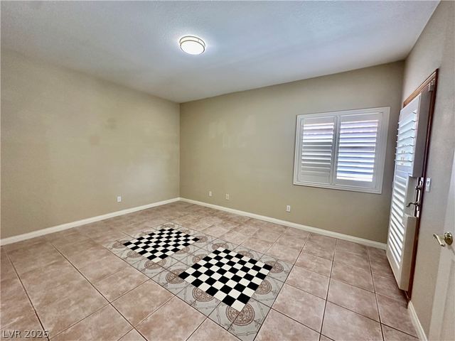 8645 Robinson Ridge Drive, Las Vegas, NV 89117