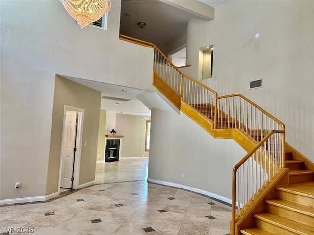 8645 Robinson Ridge Drive, Las Vegas, NV 89117