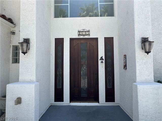 8645 Robinson Ridge Drive, Las Vegas, NV 89117