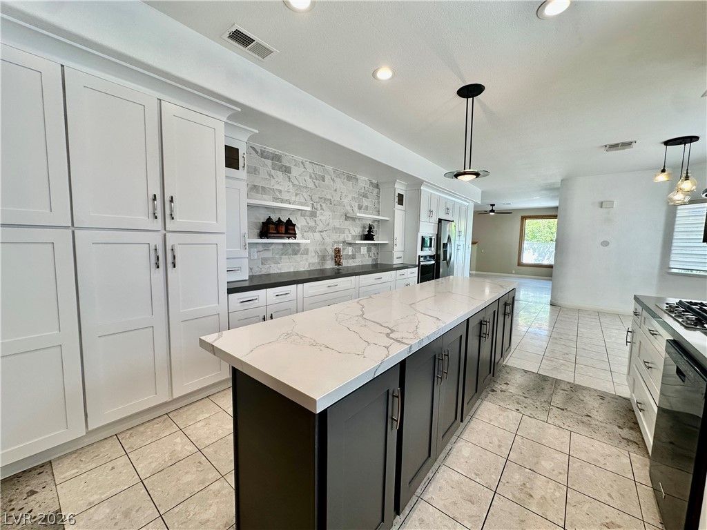 8645 Robinson Ridge Drive, Las Vegas, NV 89117