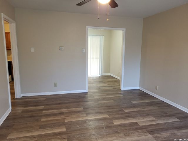 221 SCOTT AVE, Universal City, TX 78148