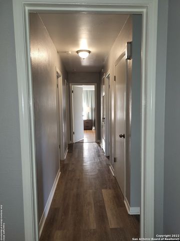 221 SCOTT AVE, Universal City, TX 78148