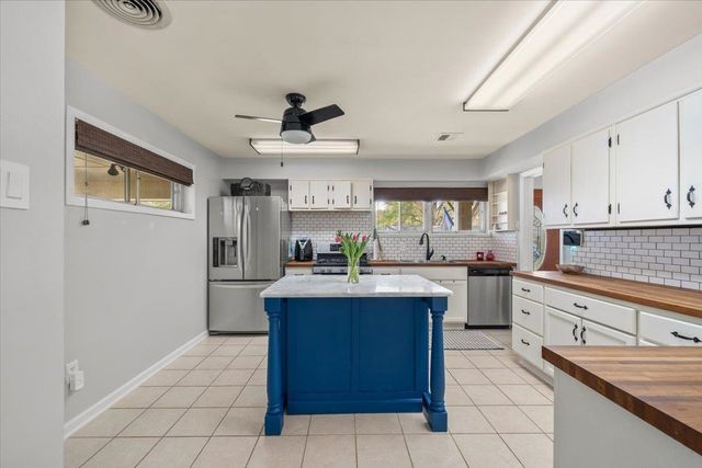 5027 WELCHSHIRE AVE, Memphis, TN 38117