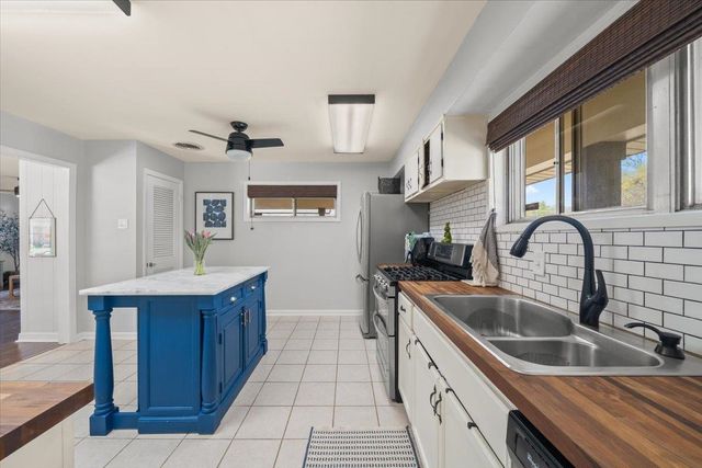 5027 WELCHSHIRE AVE, Memphis, TN 38117