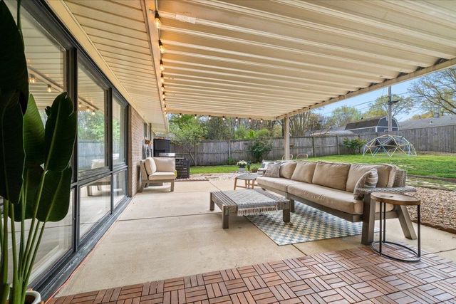 5027 WELCHSHIRE AVE, Memphis, TN 38117