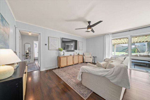 5027 WELCHSHIRE AVE, Memphis, TN 38117