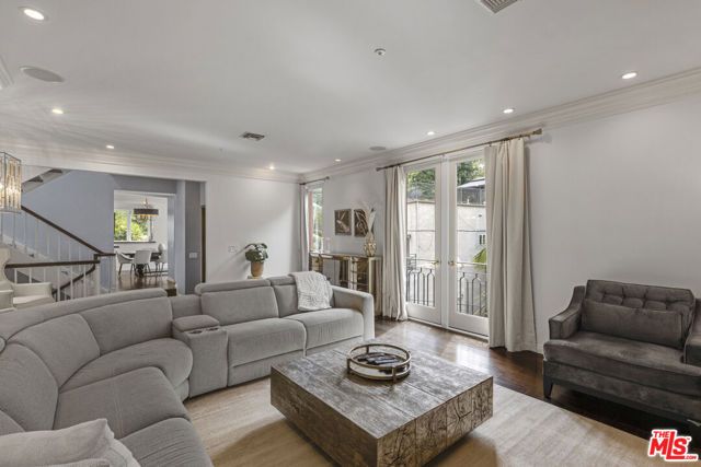 10023 Westwanda Drive, Beverly Hills, CA 90210