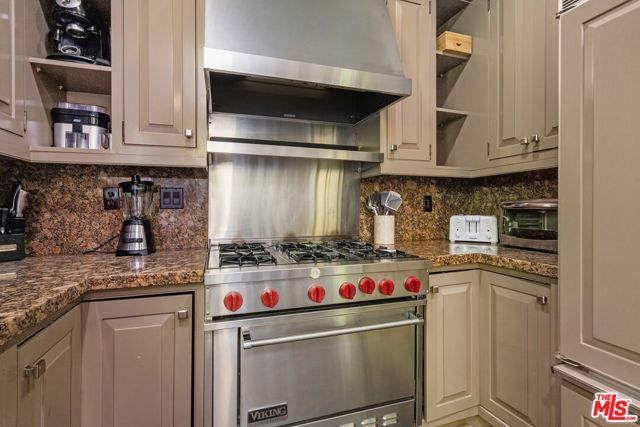 10023 Westwanda Drive, Beverly Hills, CA 90210