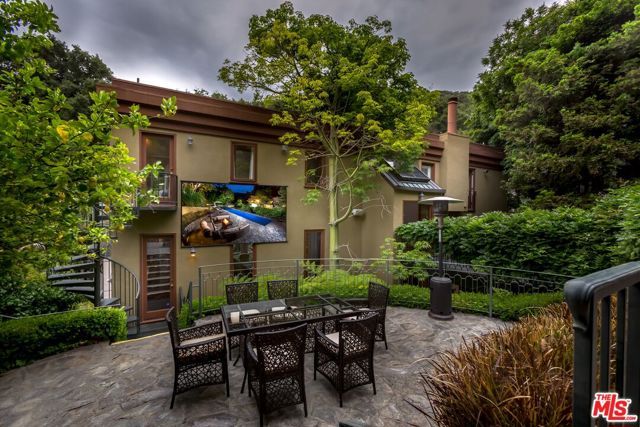 10023 Westwanda Drive, Beverly Hills, CA 90210