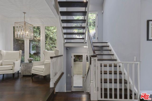 10023 Westwanda Drive, Beverly Hills, CA 90210