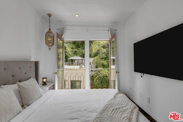 10023 Westwanda Drive, Beverly Hills, CA 90210