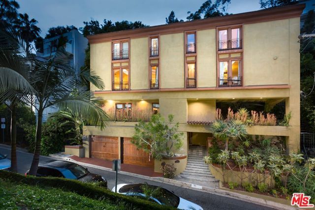10023 Westwanda Drive, Beverly Hills, CA 90210
