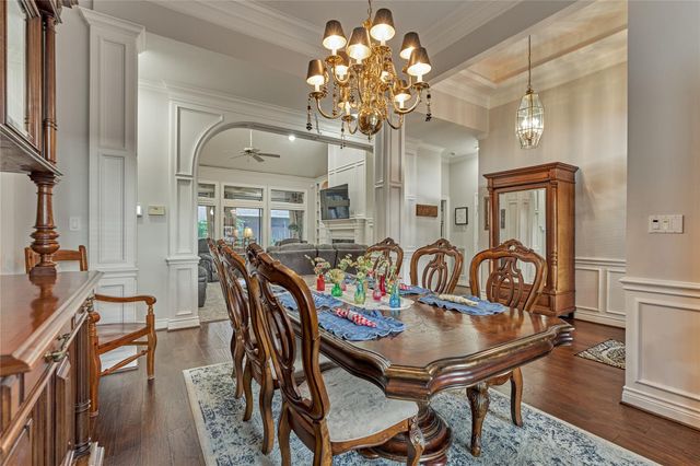 42 Naples Lane, Montgomery, TX 77356