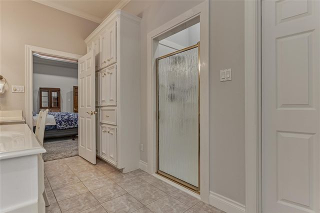42 Naples Lane, Montgomery, TX 77356