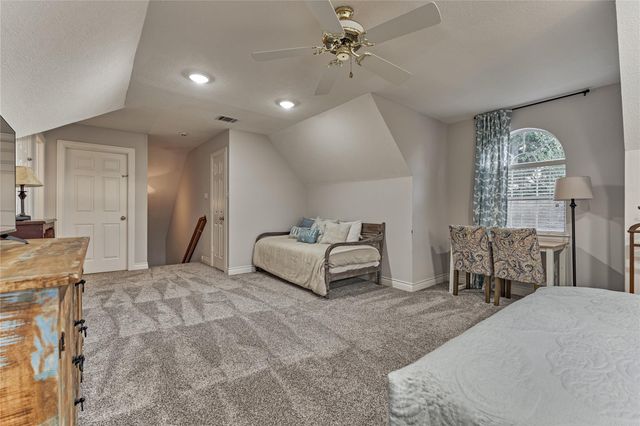 42 Naples Lane, Montgomery, TX 77356