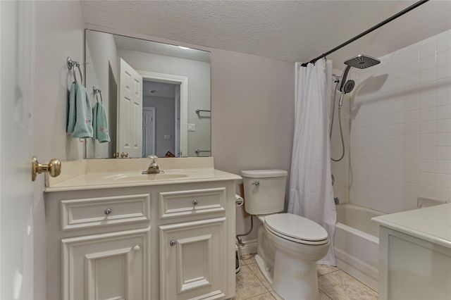 42 Naples Lane, Montgomery, TX 77356