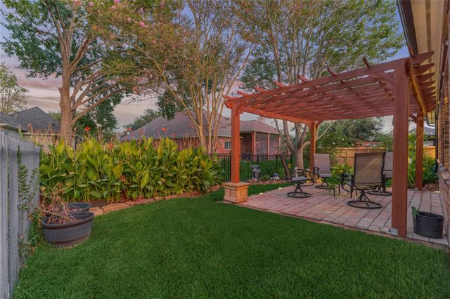 42 Naples Lane, Montgomery, TX 77356