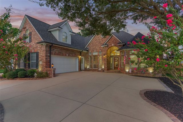42 Naples Lane, Montgomery, TX 77356