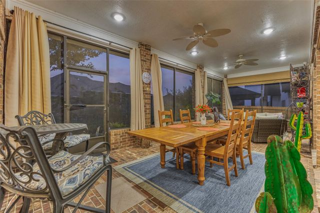42 Naples Lane, Montgomery, TX 77356