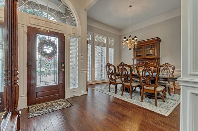 42 Naples Lane, Montgomery, TX 77356