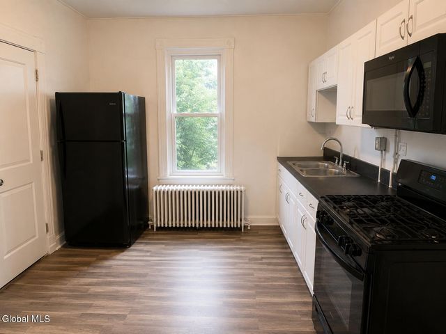 128 6th Avenue, Troy, NY 12180