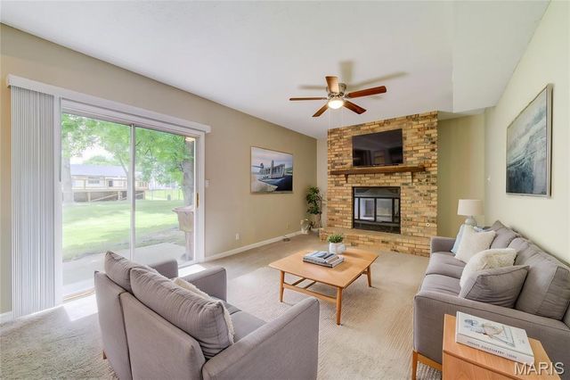 12 Northstar Court, St Peters, MO 63376