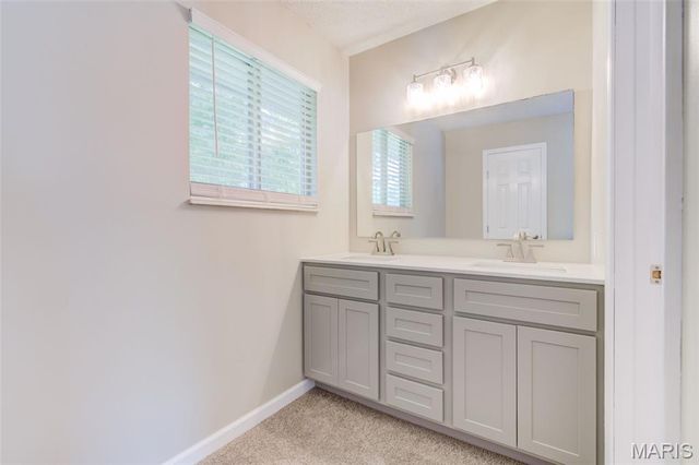 12 Northstar Court, St Peters, MO 63376