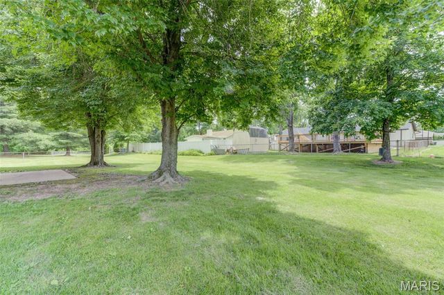 12 Northstar Court, St Peters, MO 63376