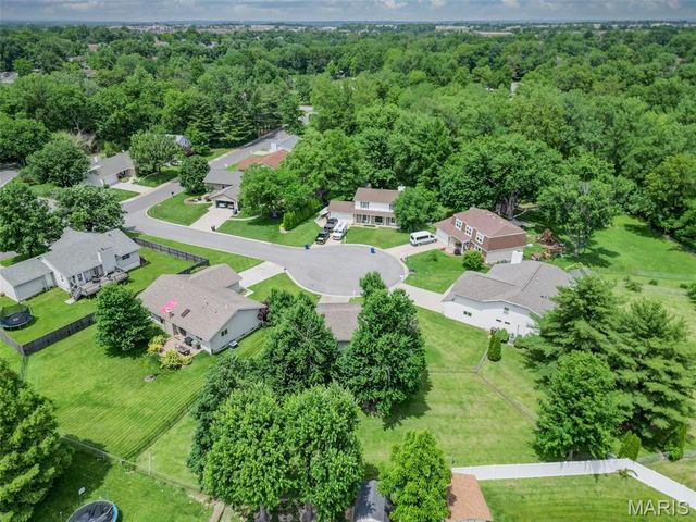 12 Northstar Court, St Peters, MO 63376