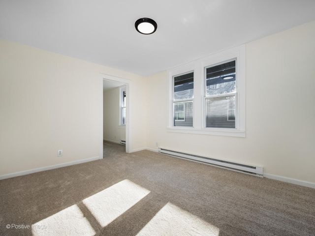 547 S Martin Luther King Jr Avenue, Waukegan, IL 60085