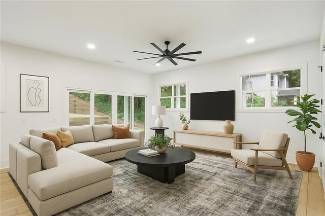 2082 Lyle Avenue, College Park, GA 30337