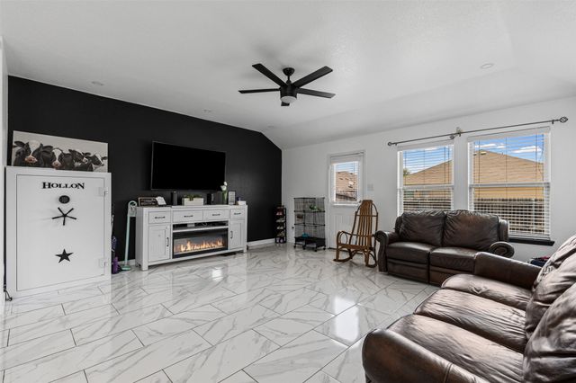 1612 Ambercrest Drive, Lancaster, TX 75146