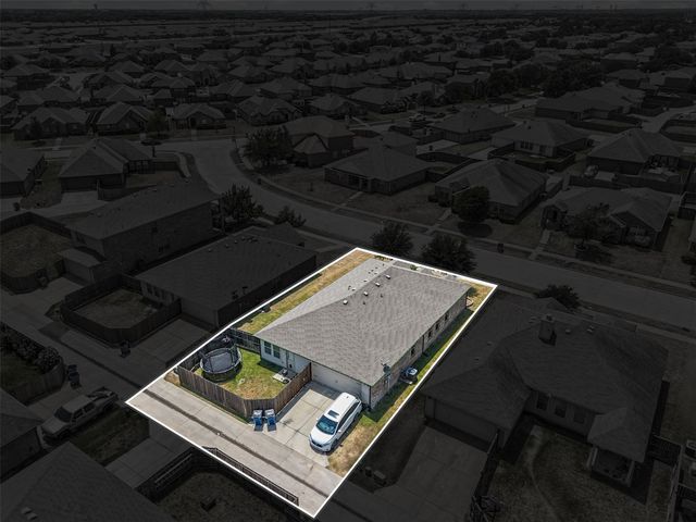 1612 Ambercrest Drive, Lancaster, TX 75146