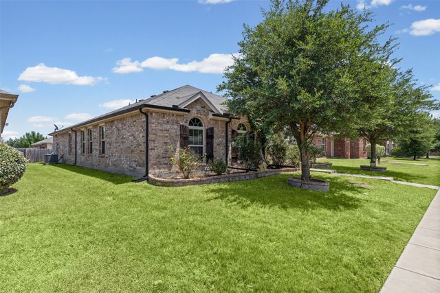 1612 Ambercrest Drive, Lancaster, TX 75146