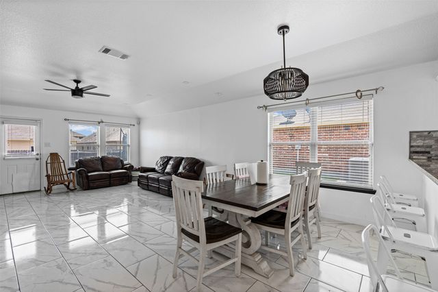 1612 Ambercrest Drive, Lancaster, TX 75146
