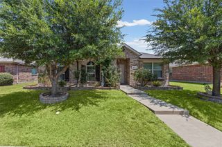 1612 Ambercrest Drive, Lancaster, TX 75146
