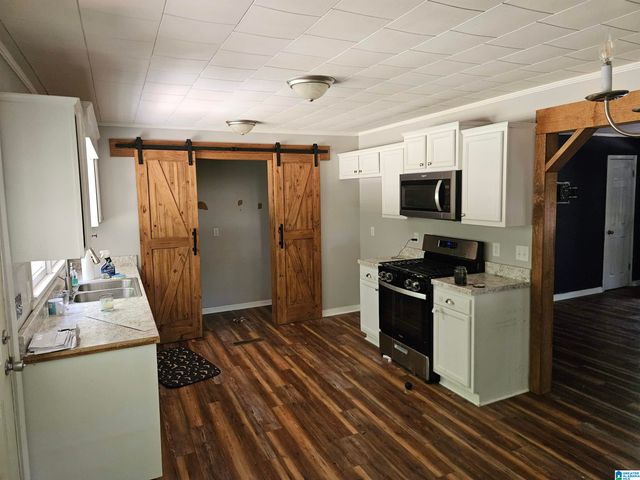 10535 TAYLORS FERRY ROAD, Bessemer, AL 35023