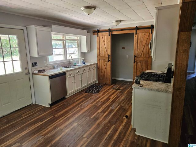 10535 TAYLORS FERRY ROAD, Bessemer, AL 35023