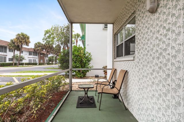 2271 NW 48th Terrace 111, Lauderhill, FL 33313