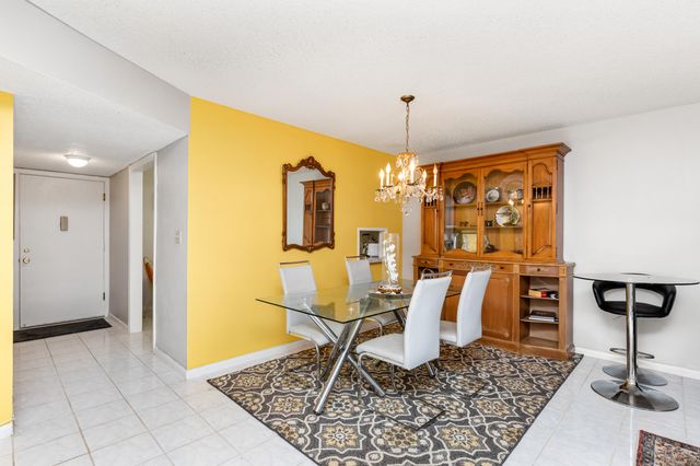 2271 NW 48th Terrace 111, Lauderhill, FL 33313