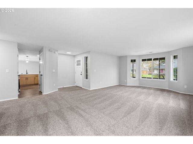 15805 Ne 48TH Cir, Vancouver, WA 98682