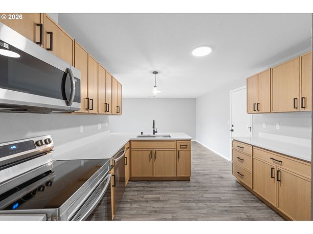 15805 Ne 48TH Cir, Vancouver, WA 98682