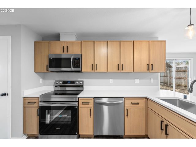 15805 Ne 48TH Cir, Vancouver, WA 98682