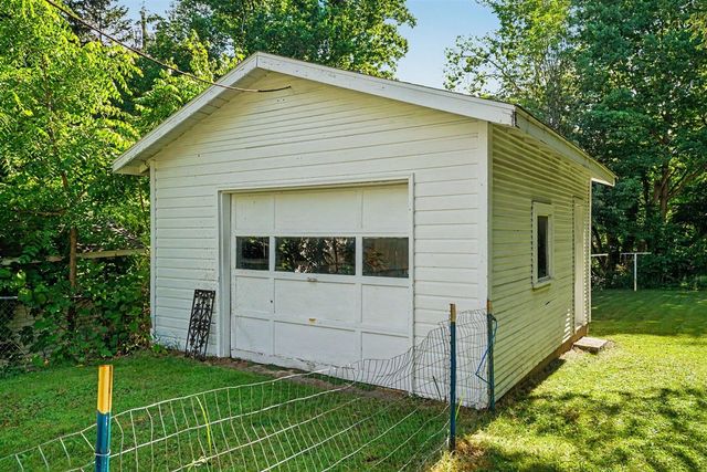 332 High View Street, Watervliet, MI 49098