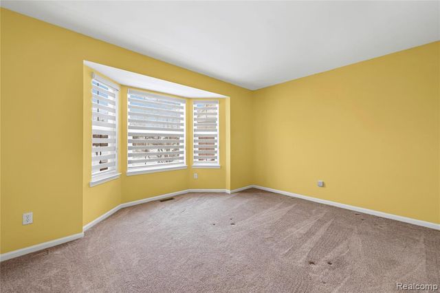 16829 Club Drive 41, Southgate, MI 48195