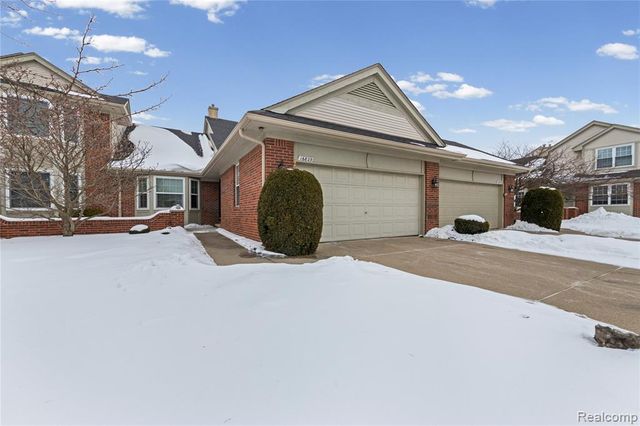 16829 Club Drive 41, Southgate, MI 48195