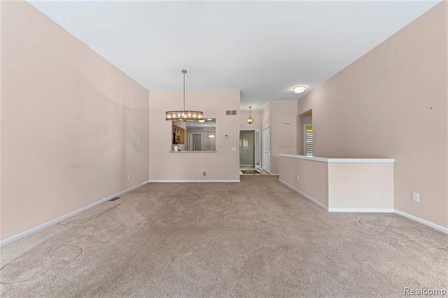 16829 Club Drive 41, Southgate, MI 48195