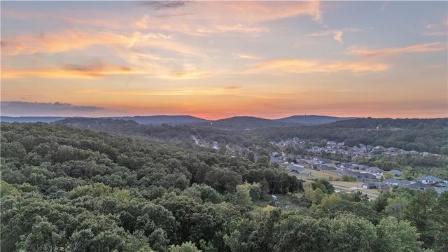 451 W Horn Street, Fayetteville, AR 72701