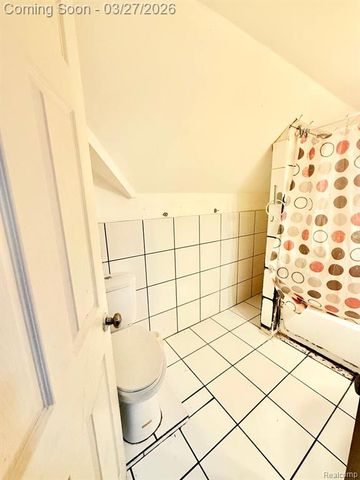 3886 Comstock Street, Hamtramck, MI 48212