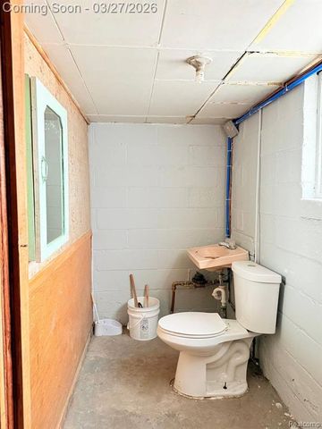 3886 Comstock Street, Hamtramck, MI 48212